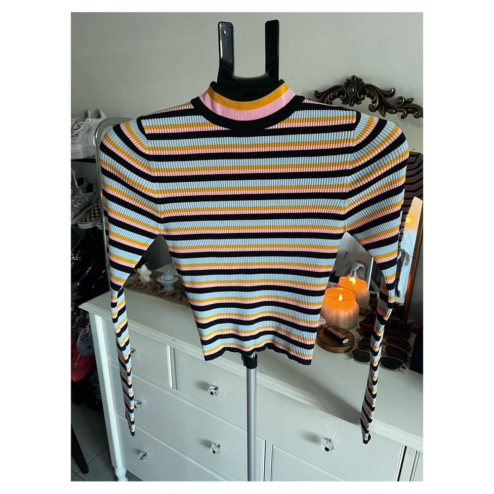 Heart turtle neck Top Forever 21